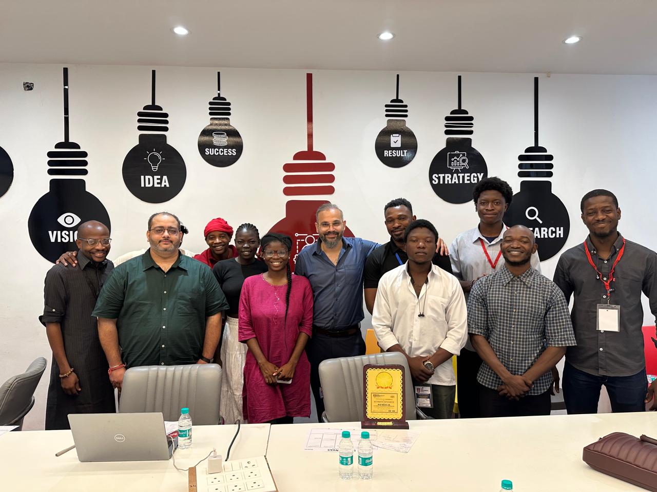 Thrive Founder Lab cohort and mentors together after a session